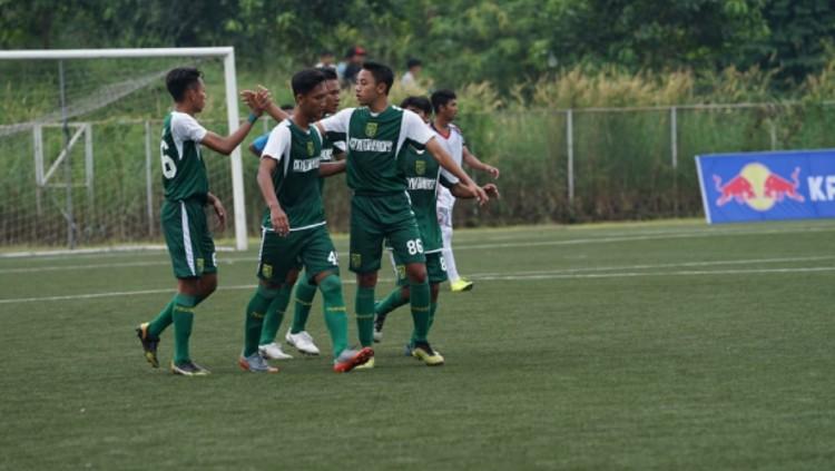 Punya pemain Timnas Indonesia, Persebaya Surabaya gagal melaju ke babak semifinal Elite Pro Academy (EPA) Liga 1 U-18. - INDOSPORT