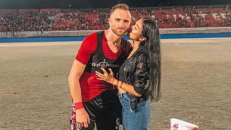 Lelhy Spasojevic istri Spaso meninggal dunia.