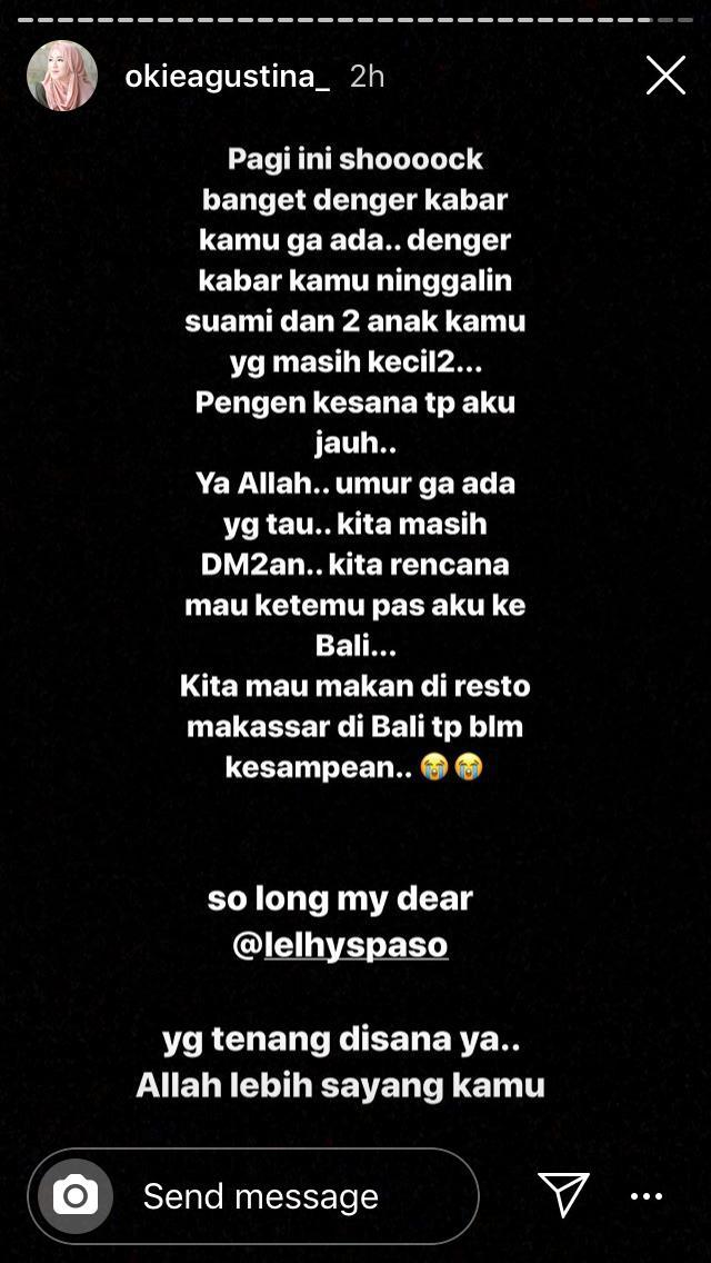Postingan Okie Agustina yang terkejut usai mengetahui istri dari pemain klub Liga 1 Bali United, Ilija Spasojevic, yakni Lelhy Arief Spaso, meninggal dunia. Copyright: Instagram/@okieagustina_