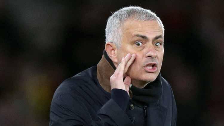 Jose Mourinho resmi jadi pelatih Tottenham Hotspur - INDOSPORT