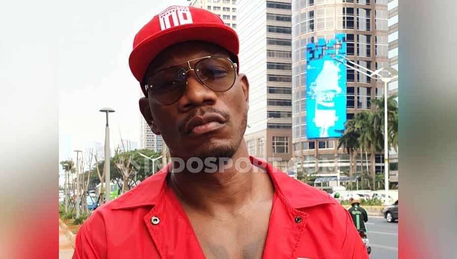 Timnas basket Indonesia mendapat tambahan amunisi dalam persiapan menuju SEA Games 2023. Amunisi yang dimaksud yakni pemain naturalisasi Republik Dominica, Lester Prosper.