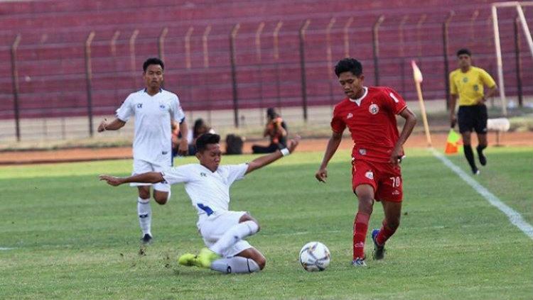 Pertandingan antara Persija U-18 melawan PSIS U-18 di babak semifinal Elite Pro Academy U-18
