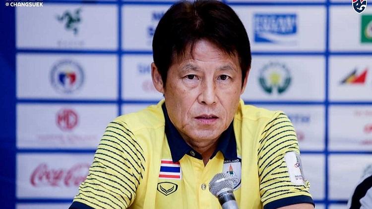 Media Vietnam menyebut bahwa pelatih sepak bola Timnas Thailand U-23, Akira Nishino, terlalu percaya diri hingga mereka kalah atas Australia di Piala Asia U-23.