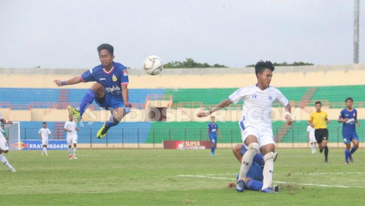 Laga final Liga 1 U-18 antara Bhayangkara FC U-18 vs PSIS Semarang U-18 di Stadion Sultan Agung, Bantul, Senin (25/11/2019) sore.
