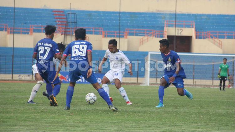 Momen di laga Bhayangkara FC vs PSIS di Final Liga 1 U-18.