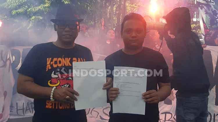 Asosiasi pengurus (Asprov) PSSI Jawa Timur langsung merespon aksi demo yang dilakukan oleh solidaritas suporter Indonesia terkait penahanan suuporter Indonesia di Malaysia dengan berkirim surat ke PSSI
