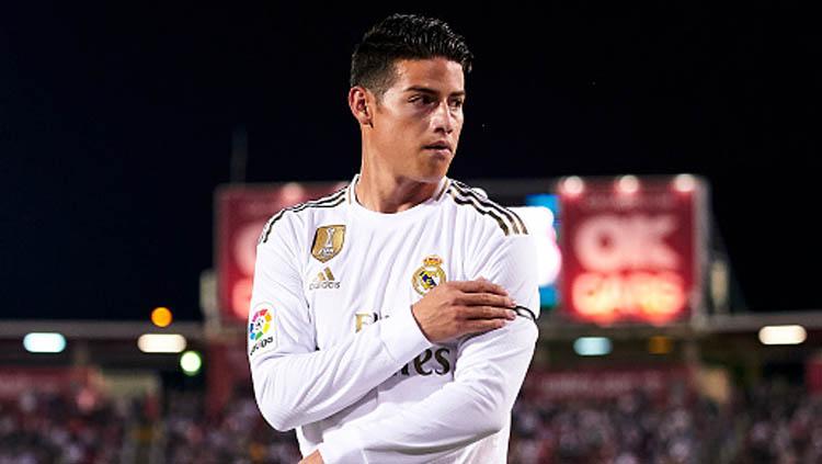 Eks bintang Real Madrid, James Rodriguez, kehilangan akal sehatnya usai mendapatkan kartu merah kala membela Al Rayyan di Liga Qatar. - INDOSPORT