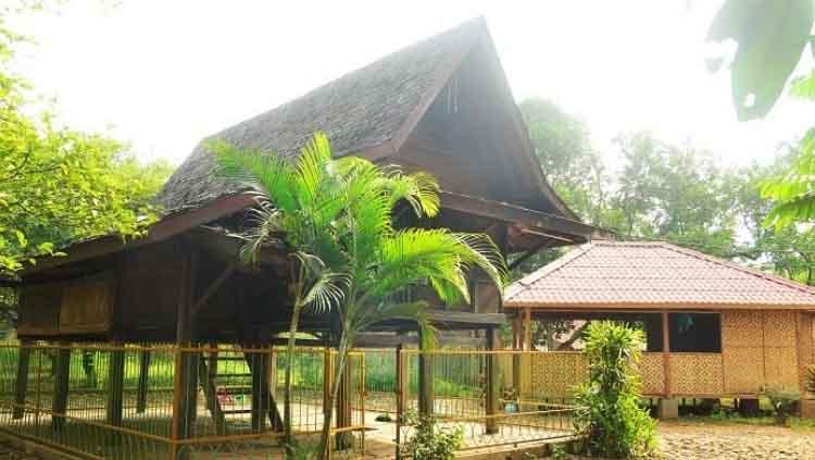 Saung Ranggon Bekasi Cikarang Copyright: jejakpiknik