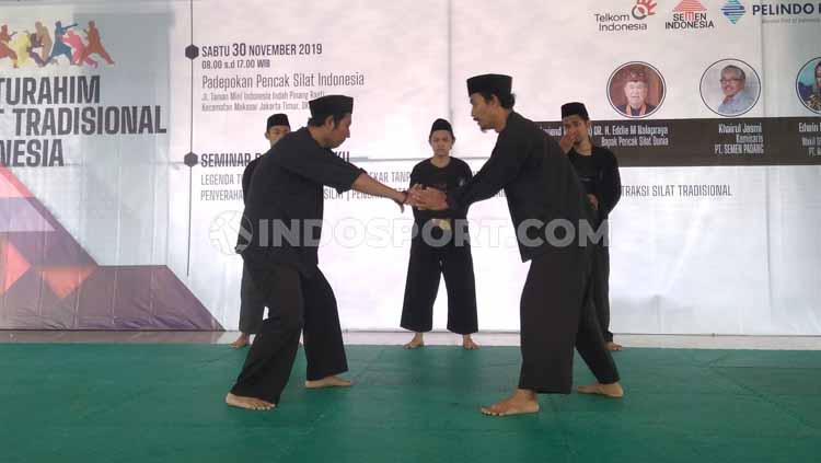 Cabang olahraga pencak silat diharapkan bisa menjadi penyumbang medali perdana bagi Indonesia di SEA Games 2021. - INDOSPORT