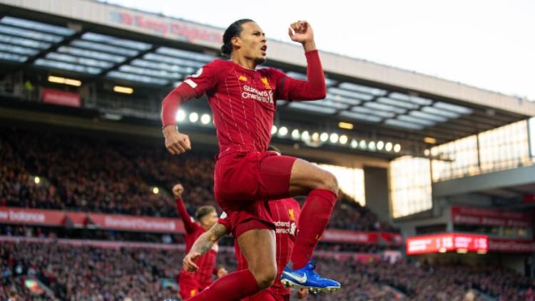 Selebrasi gol Virgil van Dijk di laga Liverpool vs Brighton pada pekan ke-14 Liga Inggris, Sabtu (30/11/19). Copyright: twitter.com/LFC