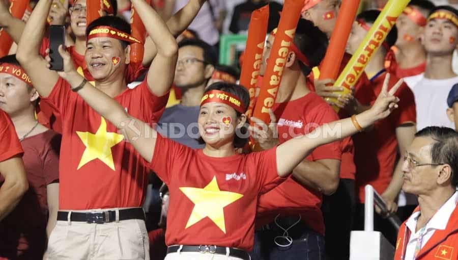 Para bidadari yang membantu Timnas Vietnam U-23 kalahkan Indonesia di Rizal Memorial Stadium, Manila, Minggu (01/12/19).