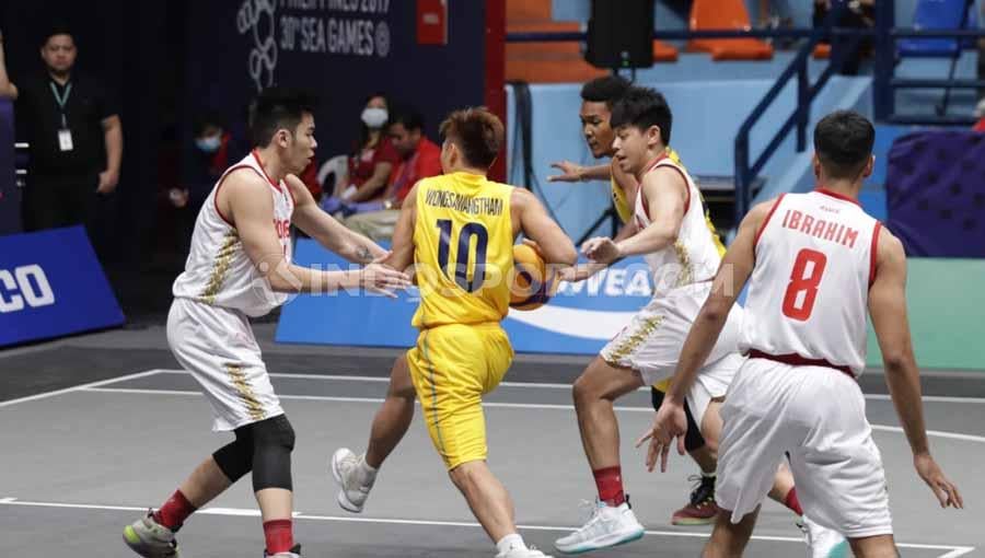 Timnas Basket 3x3 Indonesia melawan Thailand di Fil Oil Flying Center V, Metro Manila, Senin (02/12/19). - INDOSPORT