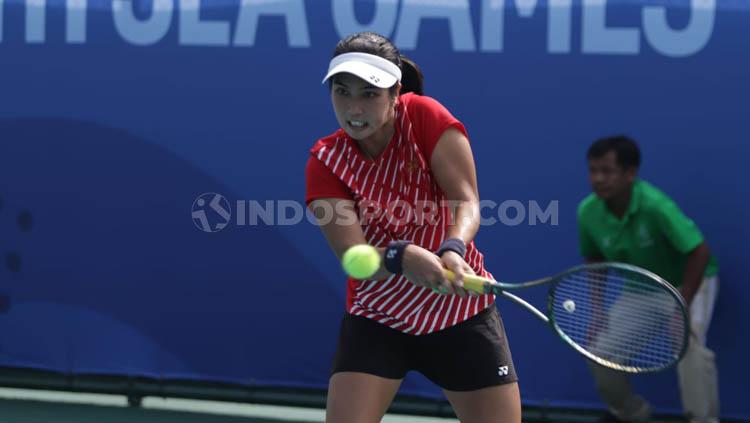 Final tenis tunggal putri Aldila Sutjiadi versus Savanna Ly Nguyen di Rizal Memorial Sport Complex, Manila, Jumat (06/12/19)
