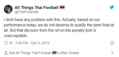 Suporter Thailand menerima tim dukungannya gagal di SEA Games 2019. Copyright: Twitter