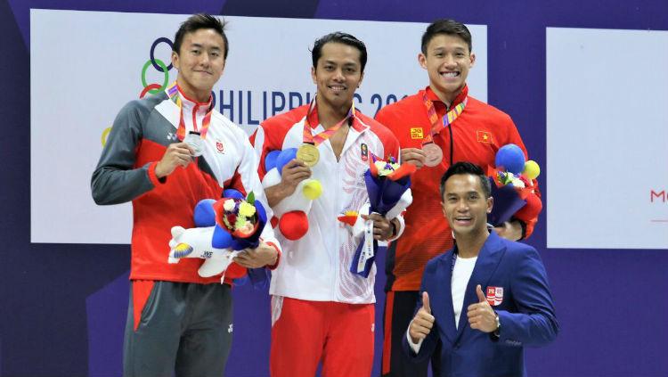 I Gede Siman Sudartawa akhirnya berhasil sabet mendali emas renang pertama bagi kontingen Indonesia di ajang SEA Games 2019, dari nomor 50 meter gaya punggung putra.