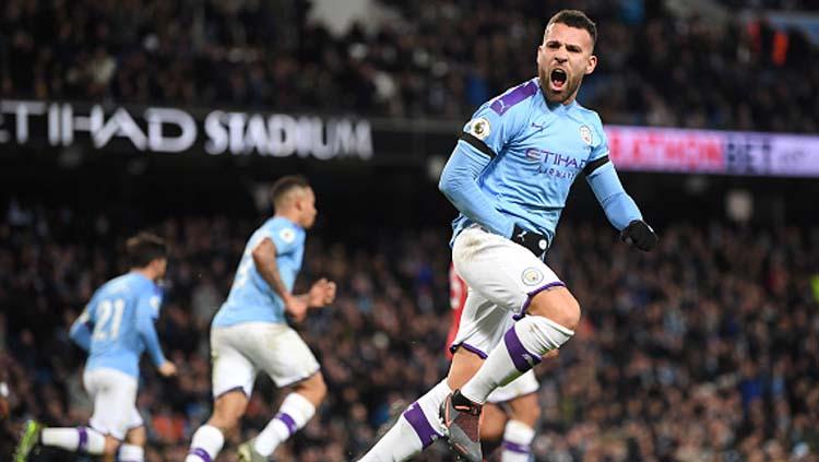 Nicolas Otamendi memiliki cara antimainstream untuk mengungkapkan kekagumannya terhadap bintang Timnas Argentina, Lionel Messi.