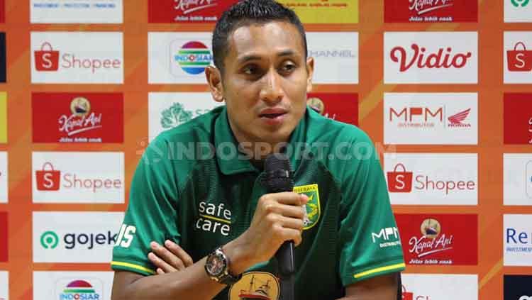 Pemain Persebaya, M Syaifuddin saat konfrensi pers usai laga. Minggu (8/12/19).