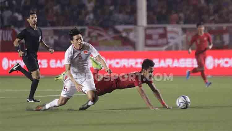 Netizen Indonesia dibuat geram dengan aksi tekel horor yang dilakukan pemain Timnas Vietnam, Doan Van Hau kepada Evan Dimas Darmono di final SEA Games 2019.