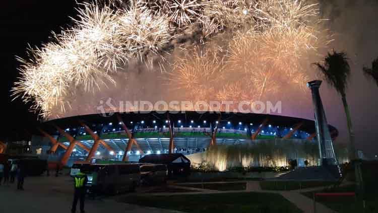 Closing Ceremenoy SEA Games 2019 di Filipina diakhiri dengan pesta kembang api yang spektakuler.