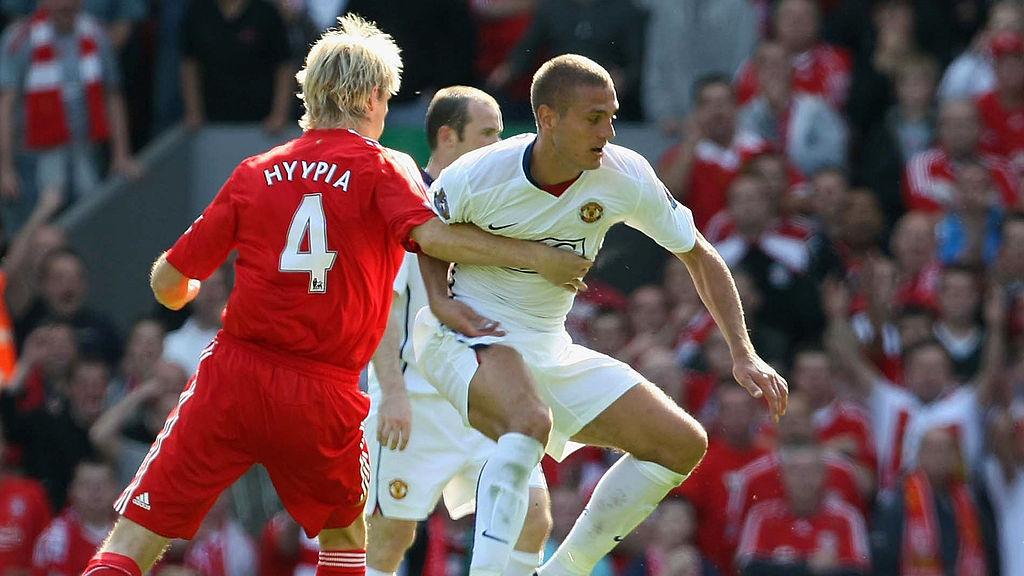 Nemanja Vidic boleh unggul bertahan, tetapi Virgil van Dijk adalah pemenangnya dalam era sepak bola modern saat ini.