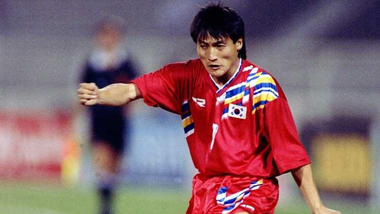 Shin Hong-gi, pelatih asal Korea Selatan yang dikabarkan tengah melamar ke klub Liga 2 2020 Sriwijaya FC.