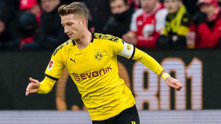 Marco Reus saat sedang menggiring bola di laga Mainz vs Borussia Dortmund Copyright: Twitter @BVB