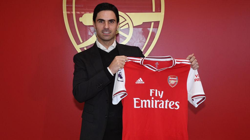 Mikel Arteta ketika dikenalkan sebagai pelatih baru Arsenal