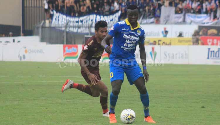 Ezechiel N'Douassel mencetak empat gol di laga Liga 1 Persib vs PSM, Minggu (22/12/2019).