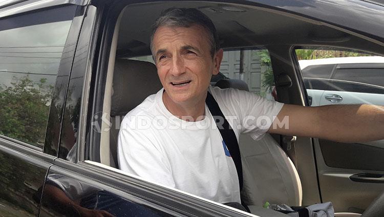 Pelatih Arema FC, Milomir Seslija, menyampaikan salam perpisahan