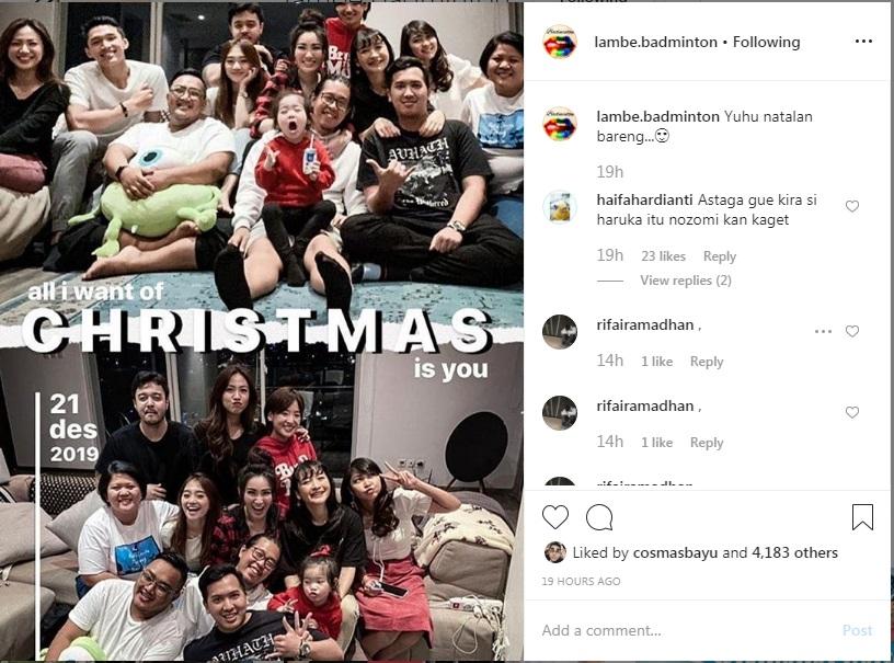Jonatan Christie dan Shanju Eks JKT48 rayakan Natal bersama. Copyright: Instagram Lambe Badminton