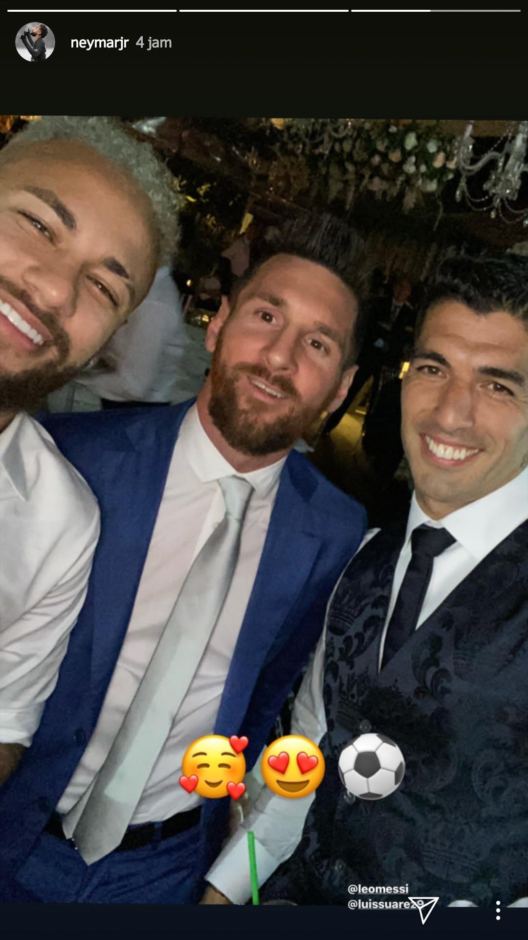 Neymar selfie bersama Suarez dan Messi Copyright: Instagram Neymar