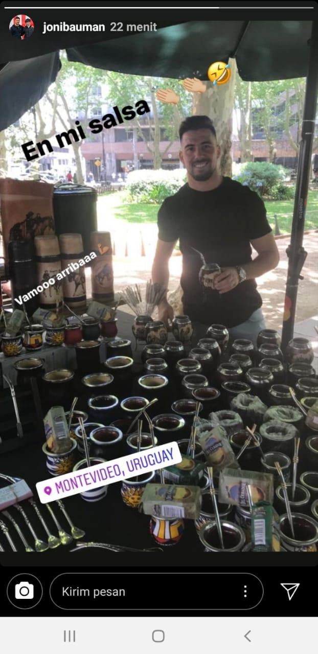 Jonathan Bauman tengah berlibur di Uruguay, bersamaan dengan rumornya ke Arema FC. Copyright: https://www.instagram.com/jonibauman/