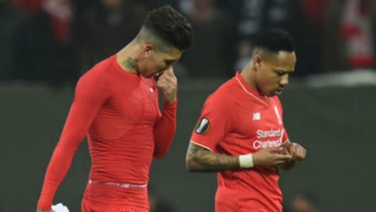Nathaniel Clyne (kiri) bakal dilepas klub Liga Inggris Liverpool usai bursa transfer Januari 2020 resmi dibuka.