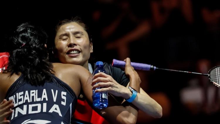 Posting foto dengan pose kocak, pelatih Korea Selatan Kim Ji-hyun berikan pujian setinggi langit kepada pebulutangkis Indonesia Hendra Setiawan.