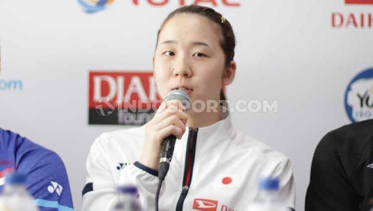 Wakana Nagahara tebar pesona jadi polisi, bisa saingi popularitas bidadari bulutangkis Chiharu Shida. Foto: Roihan Susilo Utomo/INDOSPORT.