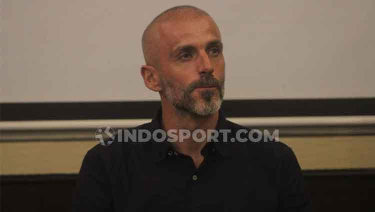 Kursi kepelatihan PSS Sleman kini tengah kosong setelah Eduardo Perez Moran memutuskan untuk mengundurkan diri.
