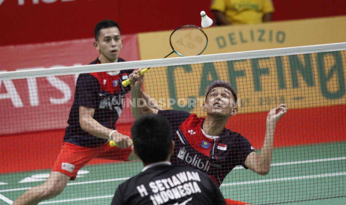 Hari ini, 23 Agustus 2019 setahun yang lalu, dua wakil Indonesia di sektor ganda putra sukses memastikan akan bertarung di semifinal Kejuaraan Dunia Bulutangkis - INDOSPORT