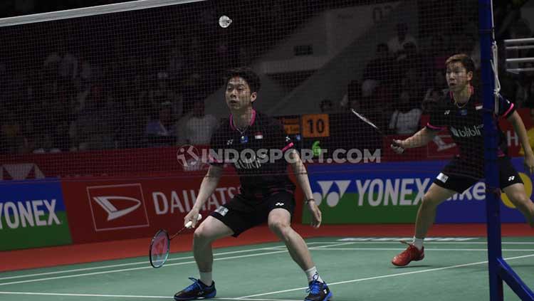 Inilah momen dimana backhan seorang Kevin Sanjaya Sukamuljo berhasil membuat pasangan senior ganda putra, Mohammad Ahsan/Hendra Setiawan tak berkutik.