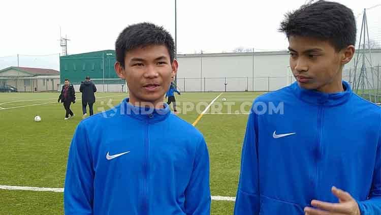 Edgard Amping saat bersama Ahmad Arsa di sesi latihan Garuda Select.