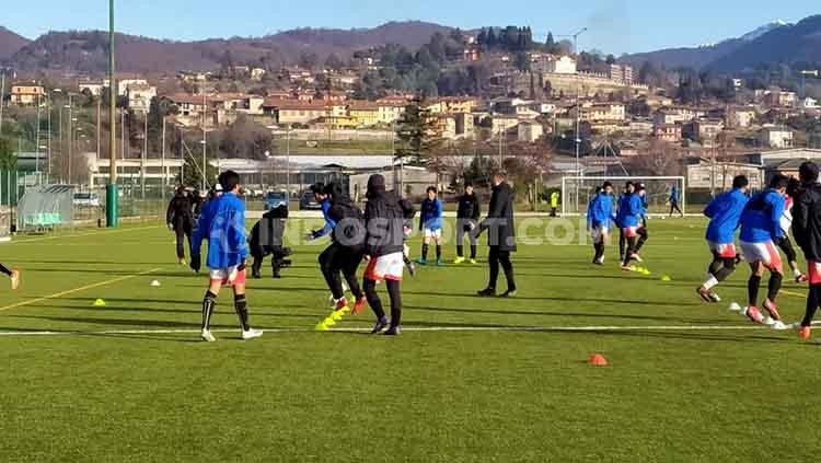 Pemain Garuda Select kantongi lisensi pelatih Level 1 asal Inggris.
