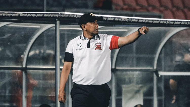 Kepala pelatih Madura United Rahmad Darmawan. Copyright: Twitter/@MaduraUnitedFC