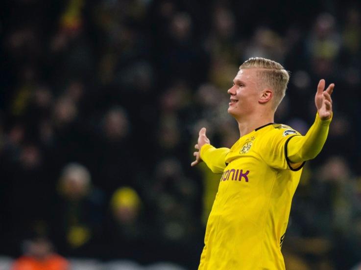 Erling Haaland merayakan golnya saat pertandingan Bundesliga antara Borussia Dortmund vs Koln, Sabtu (25/01/20) dini hari WIB. Copyright: twitter.com/BVB