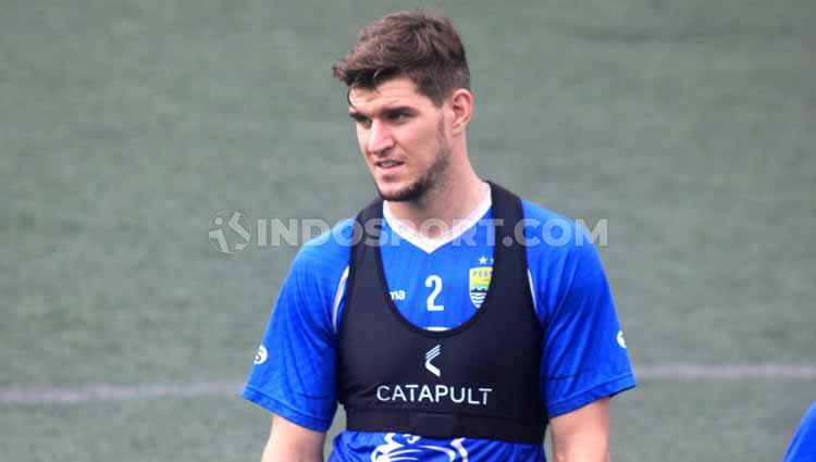 Bek Persib Bandung, Nick Kuipers.