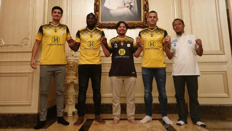 Barito Putera resmi mendatangkan tiga pemain baru jelang Liga 1 2020. Copyright: Media Barito