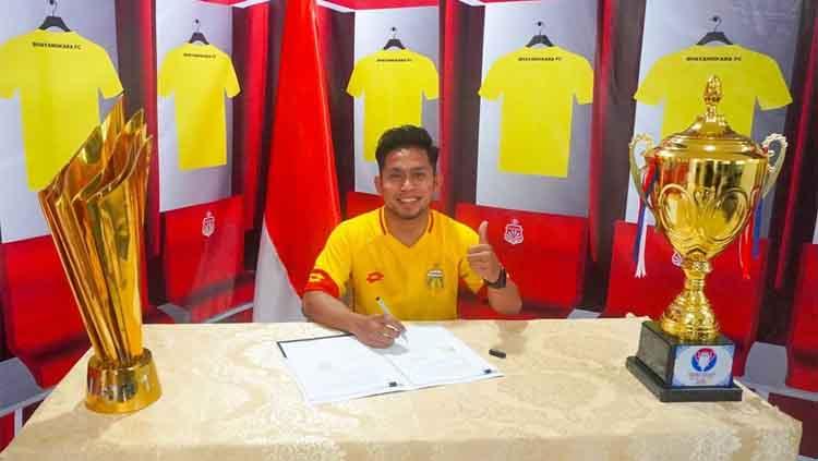Andik Vermansah resmi bergabung ke Bhayangkara FC. Copyright: Instagram.com/bhayangkarafc