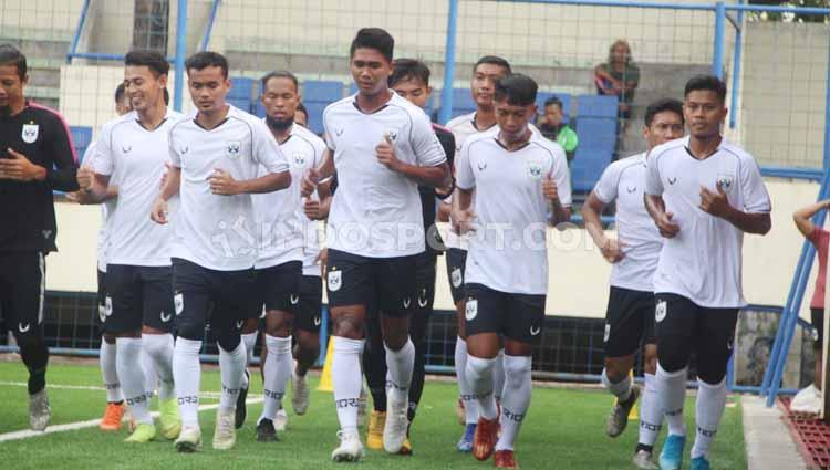 Setelah jadwal latihan yang cukup padat sejak Kamis (30/1/20) sore, Dragan Djukanovic selaku pelatih klub Liga 1 PSIS Semarang meliburkan para pemainnya pada sesi latihan Senin (3/2/20) sore.