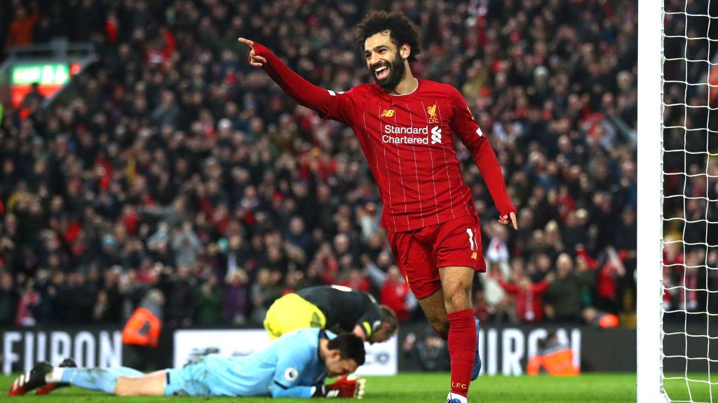 Striker Liverpool, Mohamed Salah merayakan gol keduanya ke gawang Southampton Copyright: Julian Finney/Getty Images