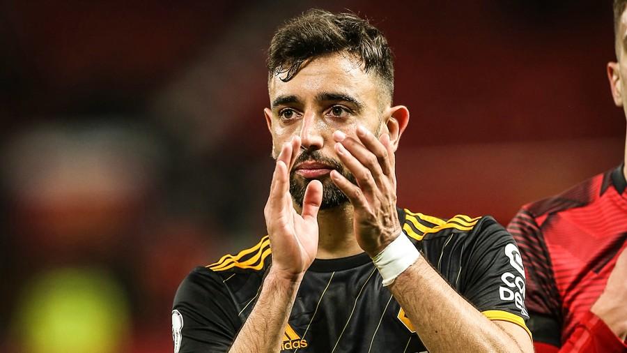 Debut kurang memuaskan bersama Manchester United di Liga Inggris, Gary Neville beberkan kekurangan Bruno Fernandes.