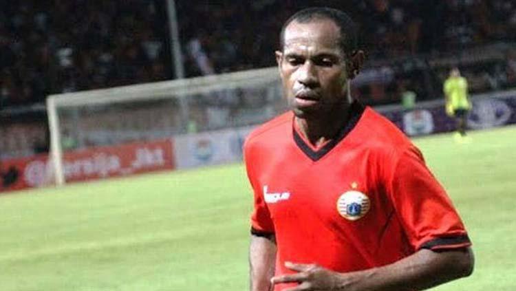 Elie Aiboy, saat berseragam Persija Copyright: bolaliar.com