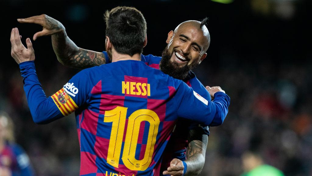 Dua bintang Barcelona, Lionel Messi dan Arturo Vidal Copyright: Marc Gonzalez / AFP7 / Europa Press Sports via Getty Images